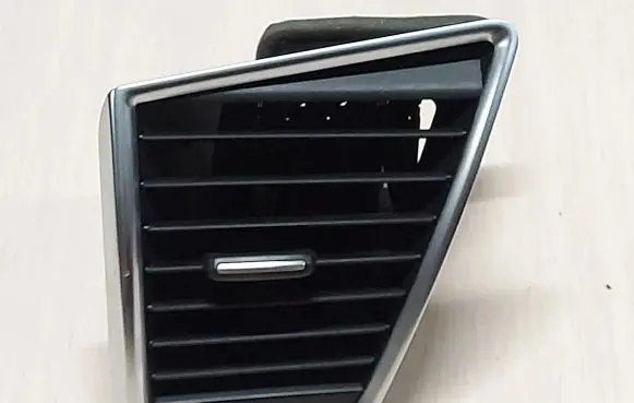 Audi Q5 SQ5 Dashboard side air vent grill/cover trim 8R1820901F