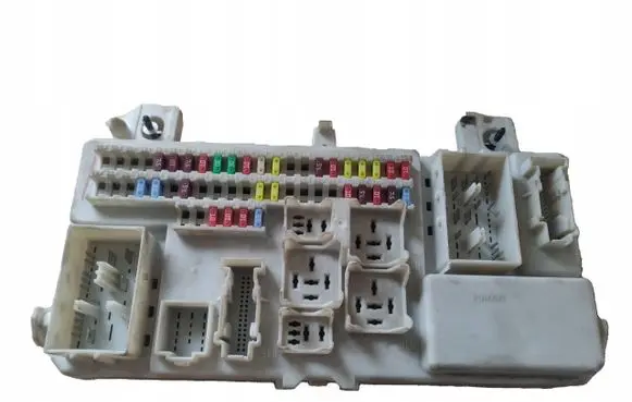 Mazda 3 I Fuse box set BAP866730E