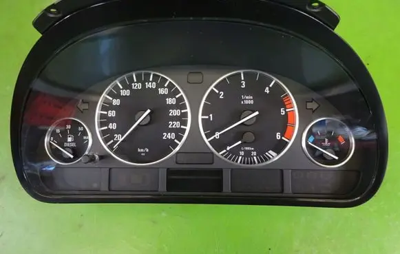 BMW 5 E39 Speedometer (instrument cluster) 6907018