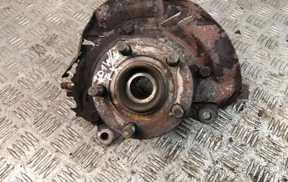 Subaru Impreza II Front wheel hub