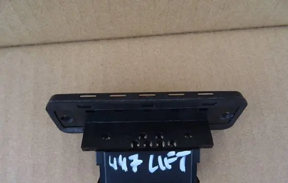 Mercedes-Benz Vito Viano W447 Sliding door contact joint 6398200011