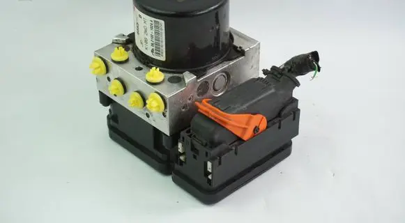 Suzuki Alto ABS Pump 06210953943 68K5 06210210244
