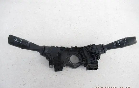 Toyota Auris E180 Wiper turn signal indicator stalk/switch 17F852