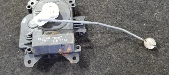 Mitsubishi Pajero Central locking motor 0637007040 063700-7040