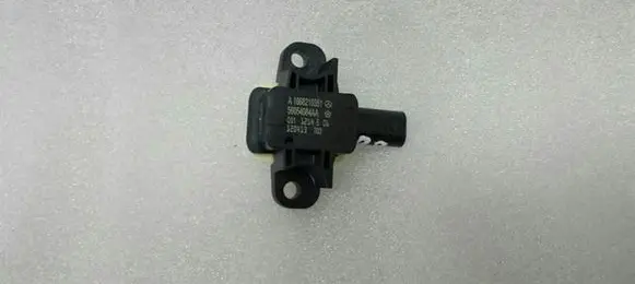 Mercedes-Benz ML W166 Airbag deployment crash/impact sensor A1668210351