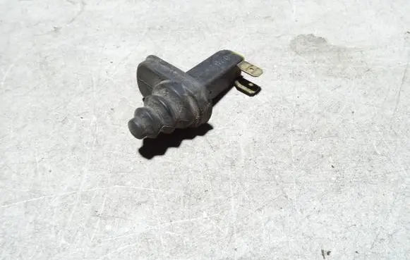 Audi A4 S4 B5 8D Hand parking brake sensor 8D0947561A