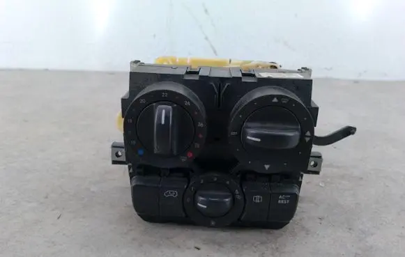 Mercedes-Benz Vito Viano W639 Climate control/heater control trim 