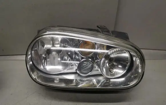 Volkswagen Golf IV Headlight/headlamp