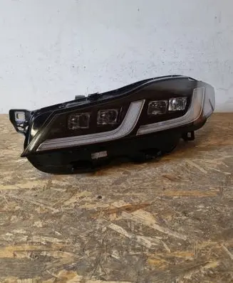 Jaguar F-Pace Headlight/headlamp XF260