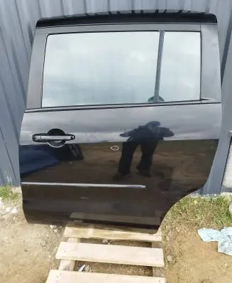 Mazda 5 Side sliding door 