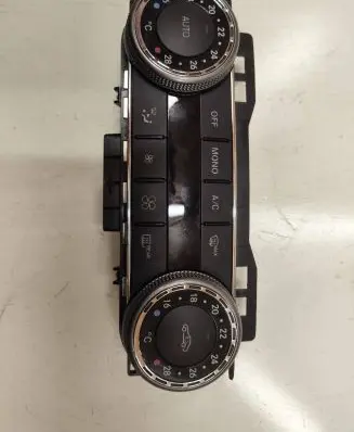 Mercedes-Benz C W204 Climate control unit 2048309885 SW230700 02HW2207