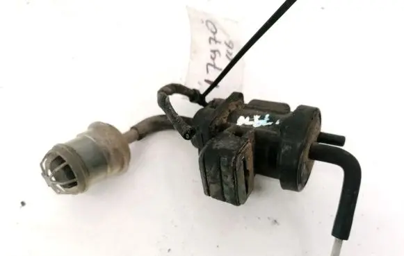 Mercedes-Benz C W203 Turbo solenoid valve A0005450527