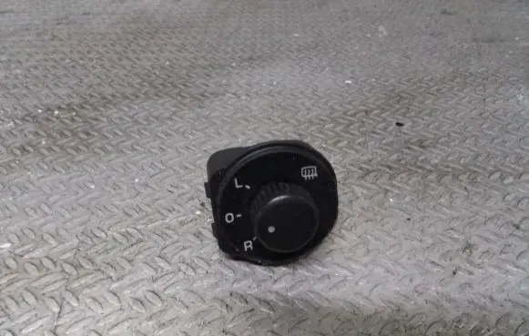 Skoda Octavia Mk2 (1Z) Wing mirror switch 1Z1959565A