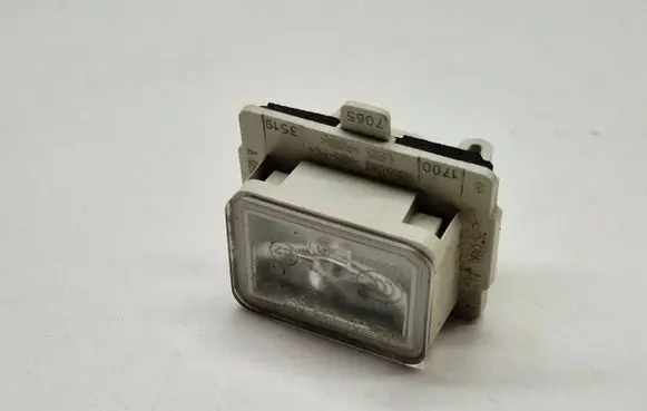Mercedes-Benz C W205 Number plate light A0999067000