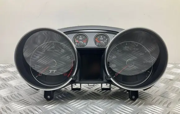 Audi TT TTS Mk2 Speedometer (instrument cluster) 8J0920980F