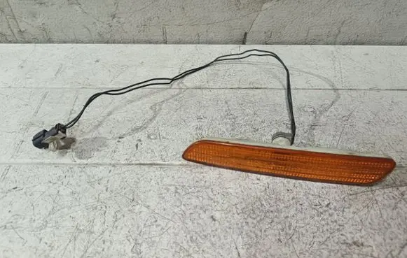 Volvo S40, V40 Front bumper turn signal 30896799