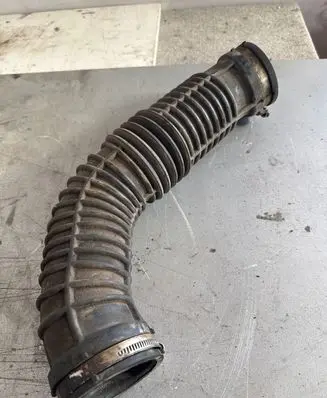Renault Master III Air intake duct part