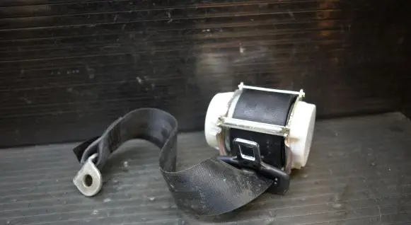 Audi A3 S3 8P Rear seatbelt 8P0857805
