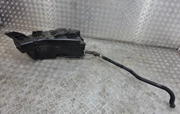 BMW X7 G07 AdBlue liquid reservoir 7440009 8740279