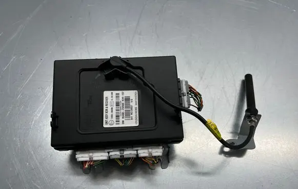 Hyundai Santa Fe Central body control module 954002W660