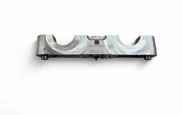 Mercedes-Benz E AMG W213 other engine part A1770502201 03821