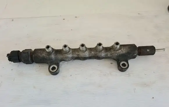 Toyota Auris 150 Fuel main line pipe