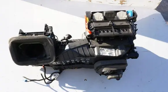 Interior heater climate box assembly