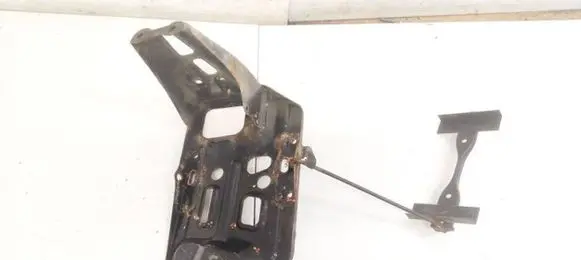 Battery bracket