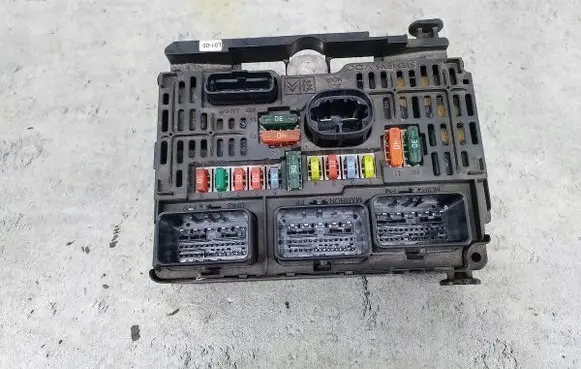 Peugeot 407 BSM Control unit 9658539180
