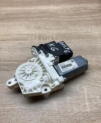 Volkswagen Golf VI Rear door window regulator motor 1K0959703A 973624107