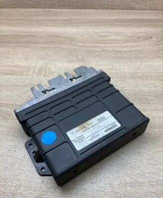 Audi A4 S4 B5 8D Engine control unit/module ECU 01N927733E 5WP2111