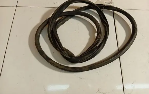 Peugeot 4007 Rubber seal rear door 