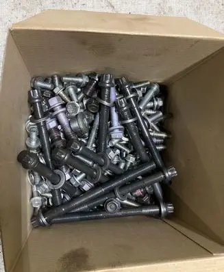 Toyota RAV 4 (XA50) Nuts/bolts 