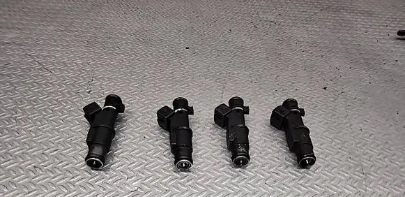 Peugeot 307 CC Fuel injectors set 01F003A