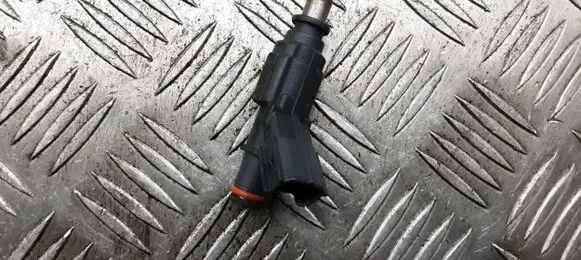 Toyota Corolla E120 E130 Fuel injector 232500D030 0280156019