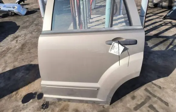 Dodge Caliber Rear door