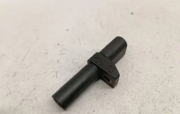 Mercedes-Benz S W220 Crankshaft position sensor A0031532728 0031532728 0261210171