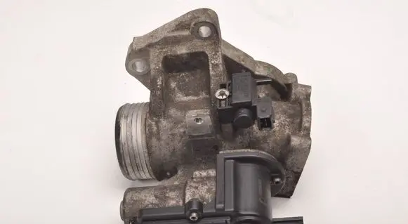Volvo C70 EGR valve 30743863