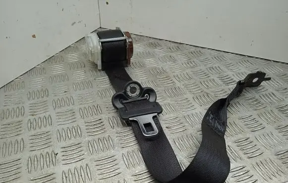 Jeep Grand Cherokee Rear seatbelt P5ME40DX9AA