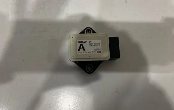 Toyota Avensis T270 ESP acceleration yaw rate sensor 0265005855