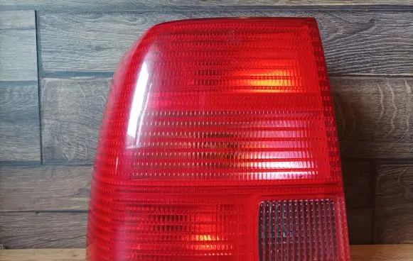 Volkswagen PASSAT B5 Rear/tail lights 110206012 11A206012B 954887E