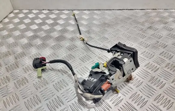 Ford Explorer Front door lock 911202d