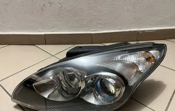 Hyundai i30 Headlight/headlamp 92101-2R000