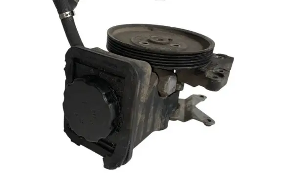 BMW 5 E39 Power steering pump 1095749 2247046 32422247046