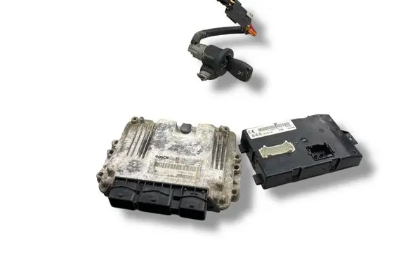 Renault Master II Engine ECU kit and lock set 0281011940 8200442263 8200311550