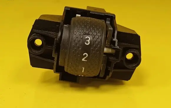 Fiat Bravo - Brava Headlight level height control switch 735245022