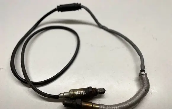 BMW 6 E63 E64 Lambda probe sensor 0258006790 7545244