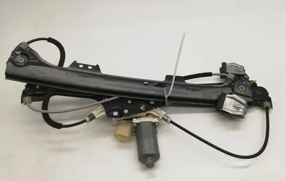 BMW 5 E60 E61 Front door electric window regulator 6981141