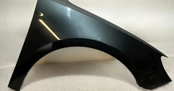 Audi A1 Fender 82A