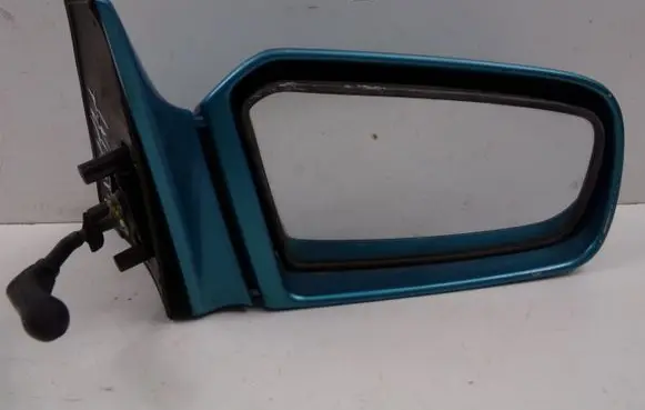 Mazda 121 Manual wing mirror 